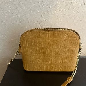 Small Mustard yellow crossbody by Steve Madden